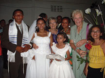 Dimas and Natalia share the joy of their wedding day with Sisters Clarice Garvey (centre) and Mona Kelly (right).