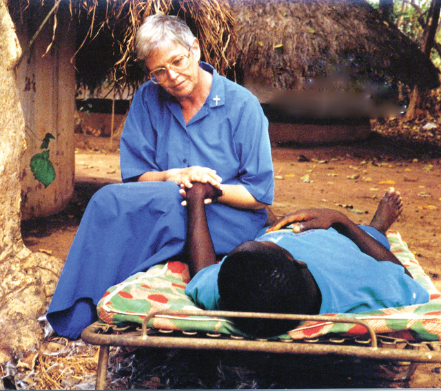 Sr. Suzanne Marshall in Nigeria…accompanying people with AIDS at a time when antiretroviral drugs for preventing the advance of the disease were unavailable.