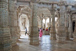 Jain Temple in Ranakpur, India. Photo credit: Wikimedia Jain Temple in Ranakpur, India. Photo credit: Wikimedia